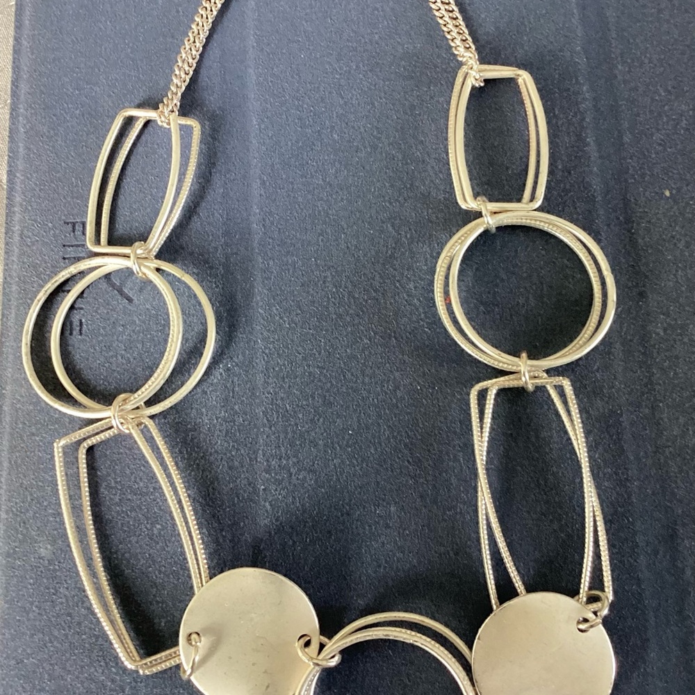 2 silver necklaces - Picture 3 of 4
